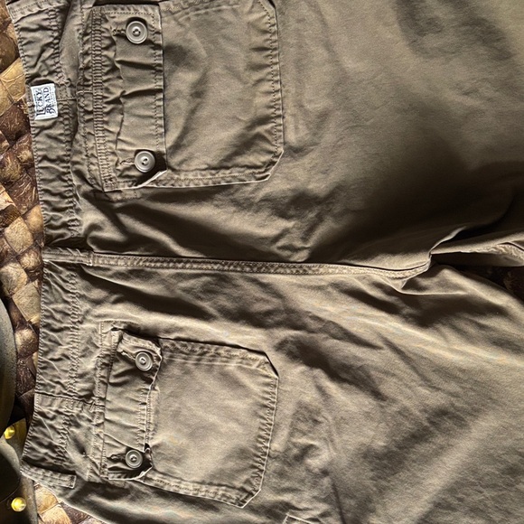 Lucky Brand Olive Cargo Shorts - Picture 3 of 4